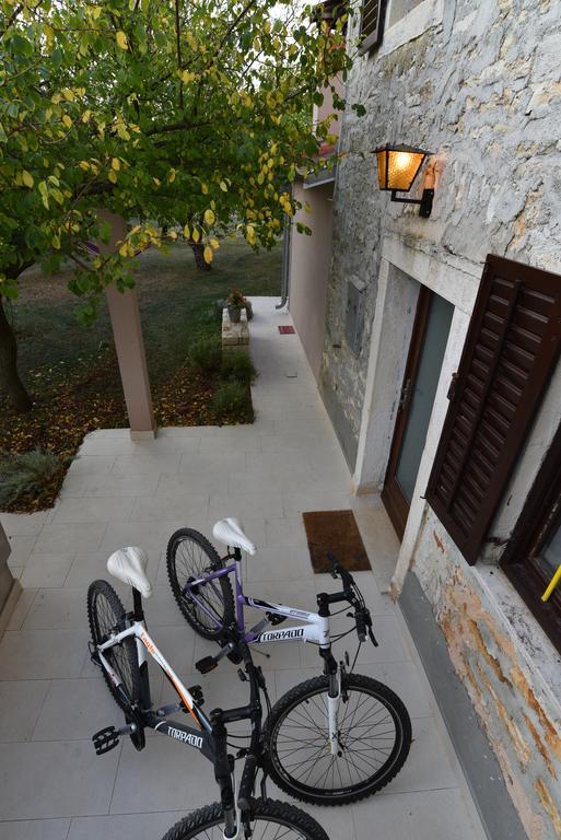 Holiday Home Brhanici Svetvincenat Luaran gambar