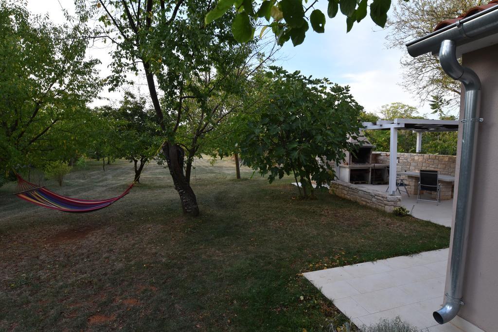 Holiday Home Brhanici Svetvincenat Luaran gambar