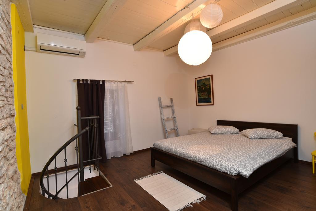 Holiday Home Brhanici Svetvincenat Luaran gambar