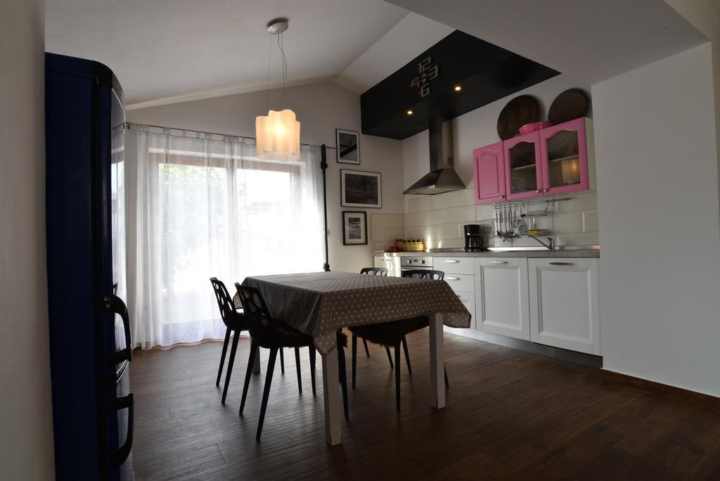 Holiday Home Brhanici Svetvincenat Luaran gambar